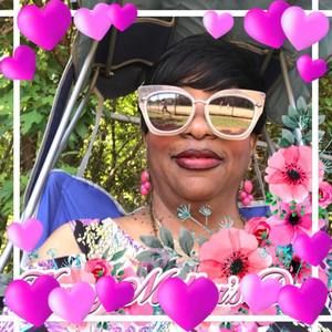 Meet your Posher, Denise